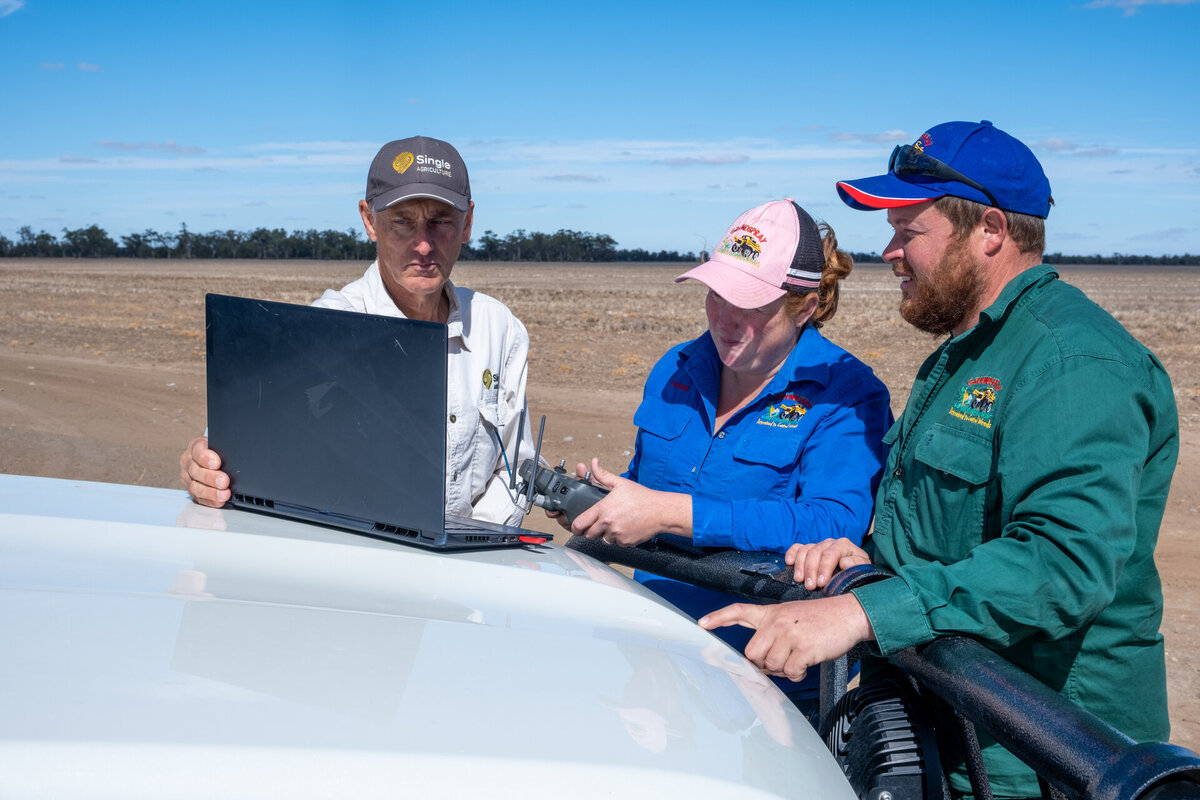 Shane demonstrating WeedMapper to Groundspray staff.